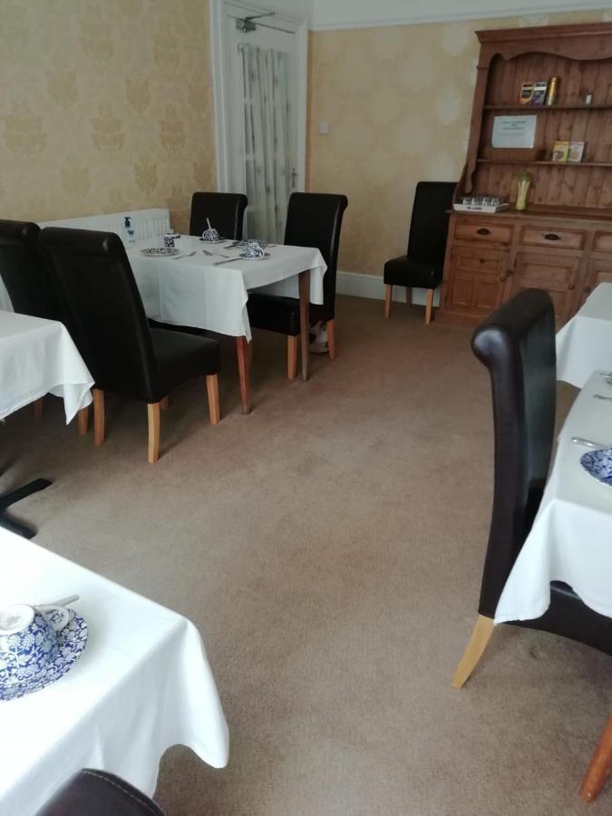 St Davids & Moorfield Hotels Chapel Street Llandudno Ngoại thất bức ảnh